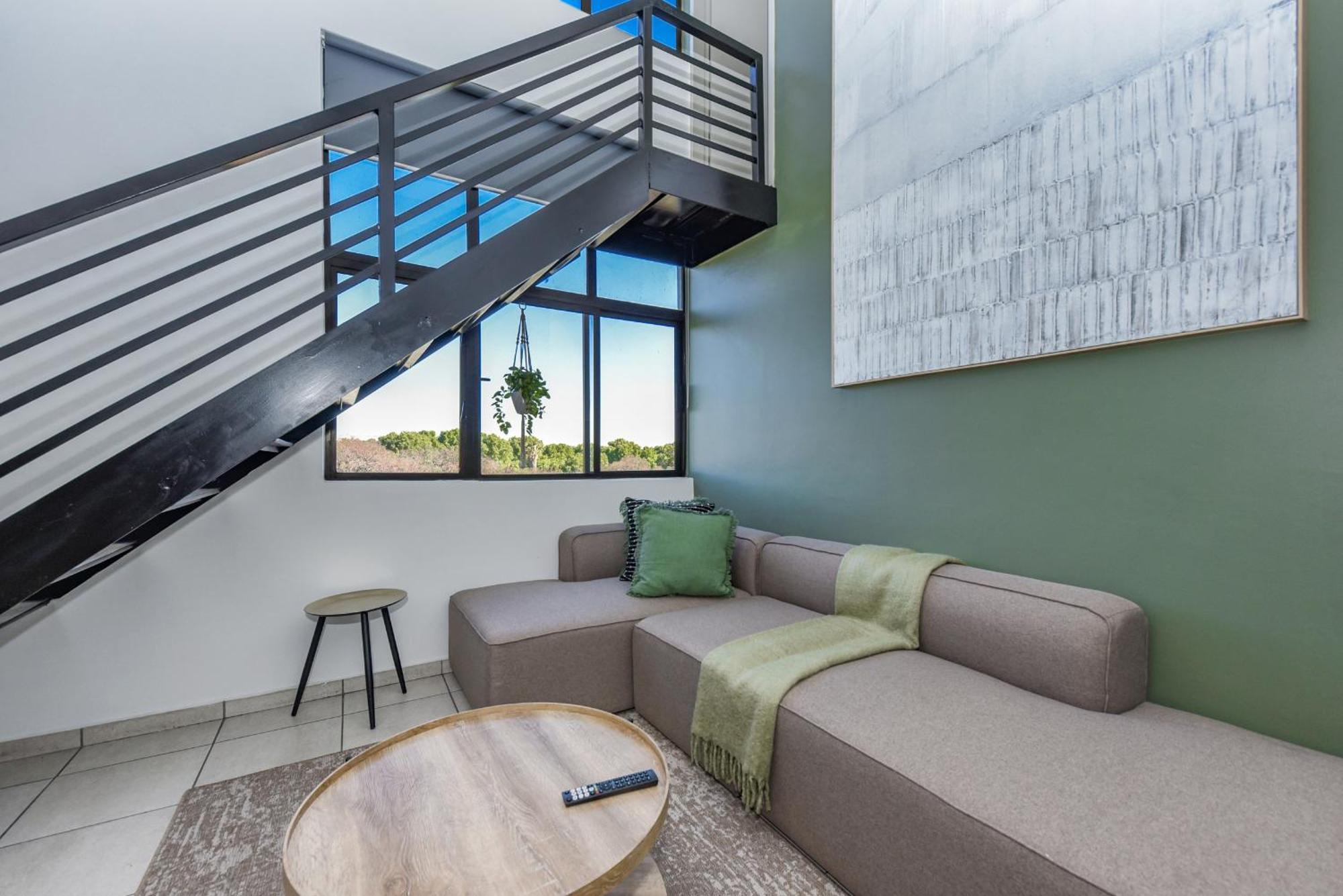 Apartment The Bolton 403